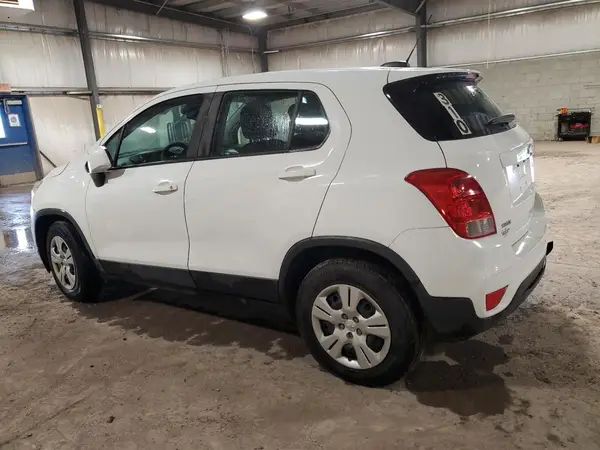 KL7CJKSB9HB172898 2017 CHEVROLET TRAX - Image 2