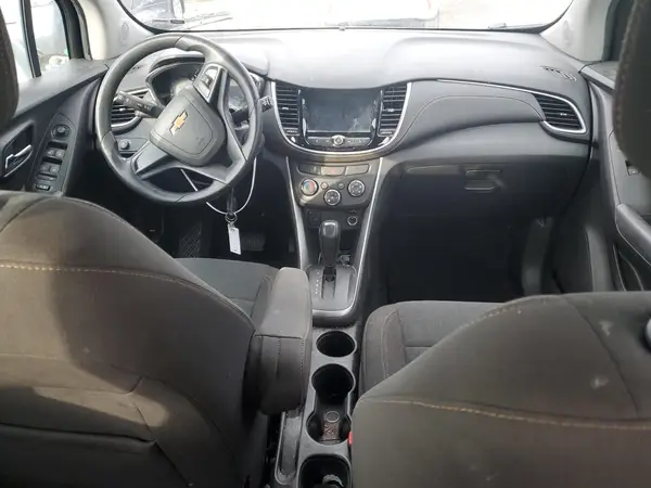 KL7CJKSB9HB173663 2017 CHEVROLET TRAX - Image 8