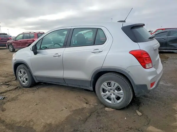 KL7CJKSB9HB212509 2017 CHEVROLET TRAX - Image 2