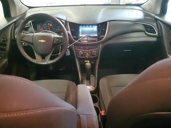KL7CJKSB9JB627853 2018 CHEVROLET TRAX - Image 8
