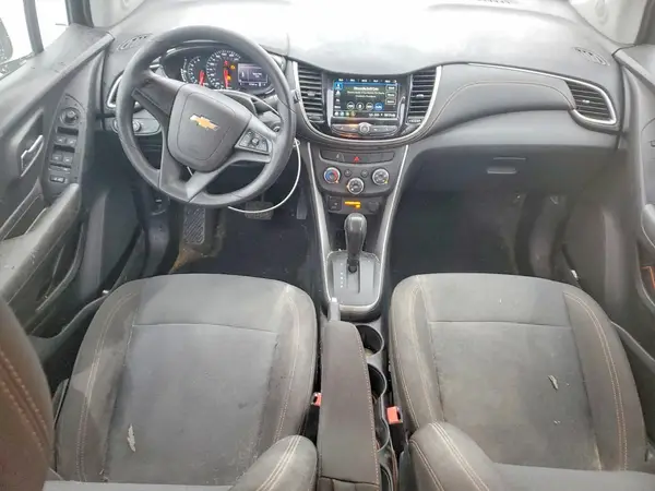 KL7CJKSB9JB721456 2018 CHEVROLET TRAX - Image 8