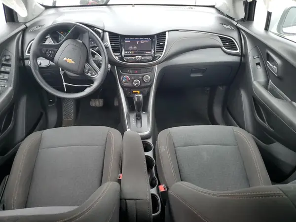 KL7CJKSB9LB017275 2020 CHEVROLET TRAX - Image 8