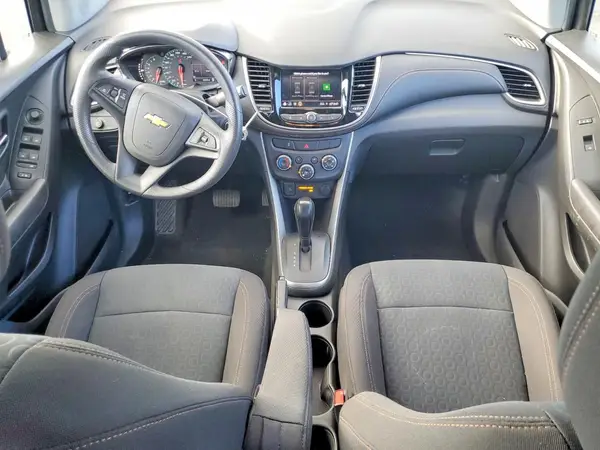 KL7CJKSB9LB021214 2020 CHEVROLET TRAX - Image 8