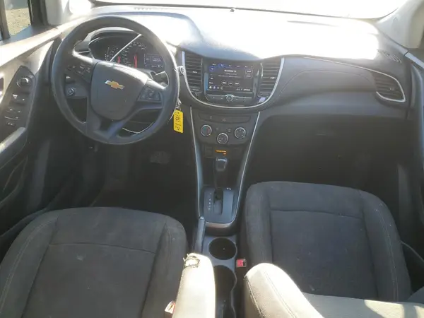 KL7CJKSB9LB022721 2020 CHEVROLET TRAX - Image 8