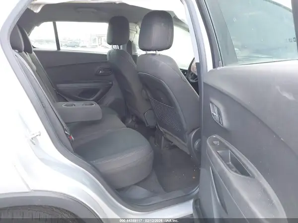 KL7CJKSB9LB039132 2020 CHEVROLET TRAX - Image 8