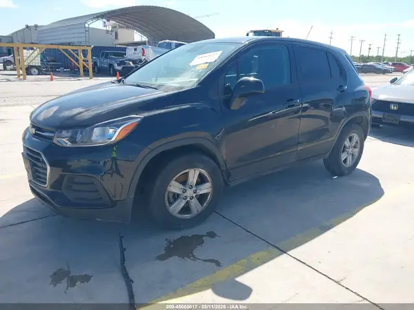 KL7CJKSB9LB050700 2020 CHEVROLET TRAX - Image 2