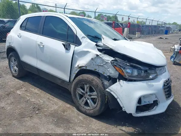KL7CJKSB9LB051684 2020 CHEVROLET TRAX - Image 1