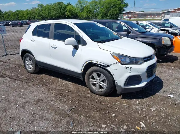 KL7CJKSB9LB055752 2020 CHEVROLET TRAX - Image 1