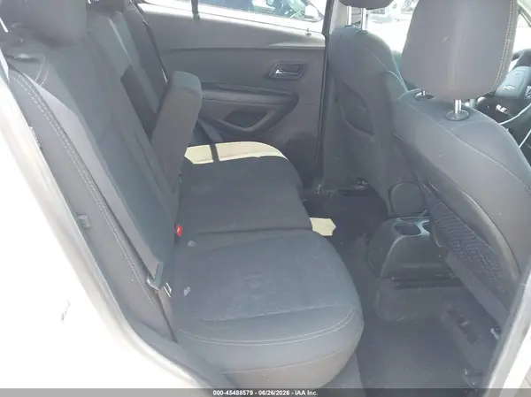 KL7CJKSB9LB060000 2020 CHEVROLET TRAX - Image 8