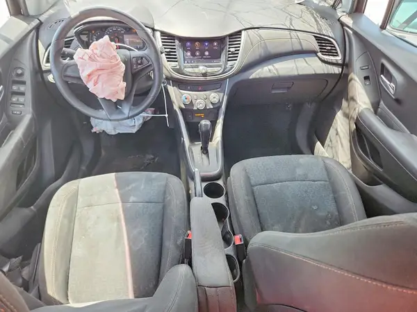 KL7CJKSB9LB075824 2020 CHEVROLET TRAX - Image 8