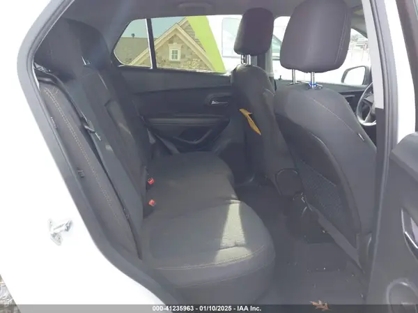 KL7CJKSB9LB079128 2020 CHEVROLET TRAX - Image 8