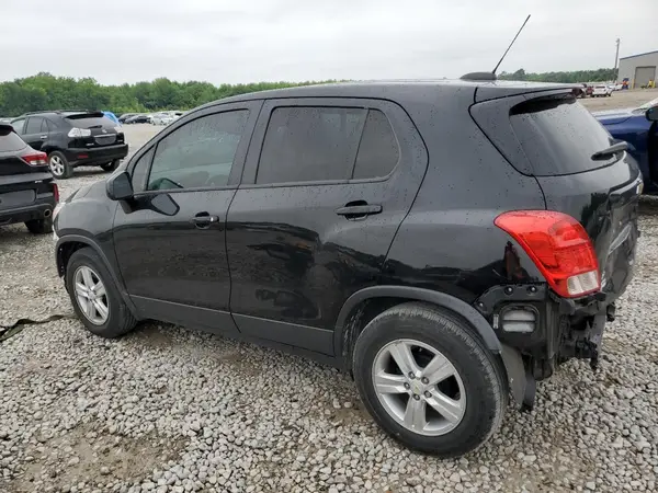 KL7CJKSB9LB084071 2020 CHEVROLET TRAX - Image 2