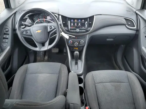 KL7CJKSB9LB091392 2020 CHEVROLET TRAX - Image 8