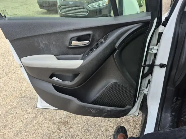 KL7CJKSB9LB314353 2020 CHEVROLET TRAX - Image 8