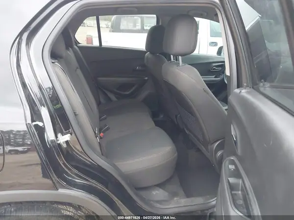 KL7CJKSB9LB320640 2020 CHEVROLET TRAX - Image 8