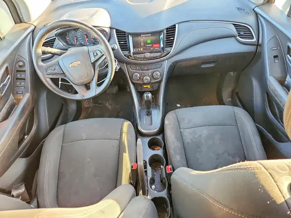 KL7CJKSB9LB325403 2020 CHEVROLET TRAX - Image 8