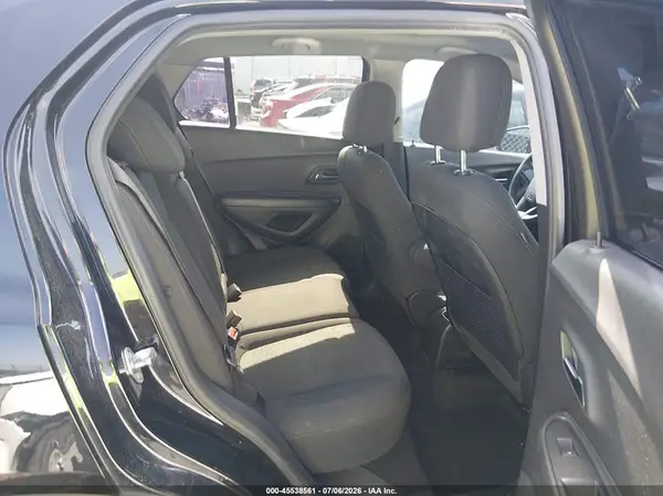 KL7CJKSB9LB328656 2020 CHEVROLET TRAX - Image 8