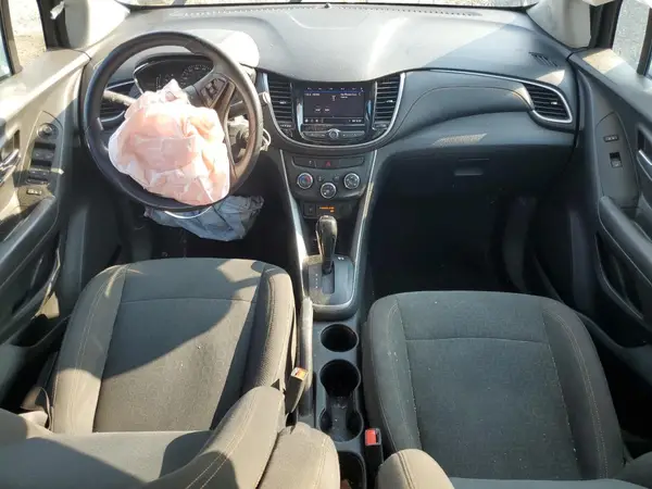 KL7CJKSB9LB328995 2020 CHEVROLET TRAX - Image 8
