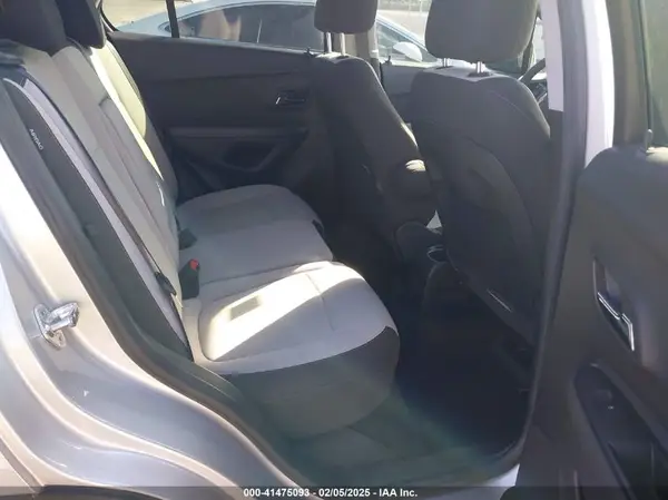 KL7CJKSB9LB330357 2020 CHEVROLET TRAX - Image 8