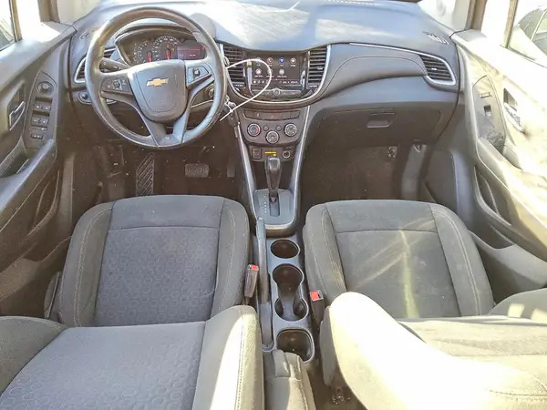 KL7CJKSB9LB332481 2020 CHEVROLET TRAX - Image 8