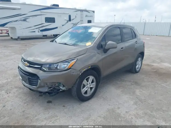 KL7CJKSB9LB348907 2020 CHEVROLET TRAX - Image 2