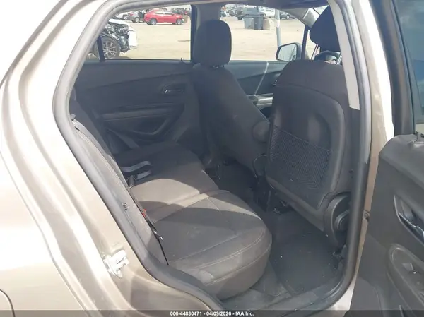 KL7CJKSB9LB348907 2020 CHEVROLET TRAX - Image 8