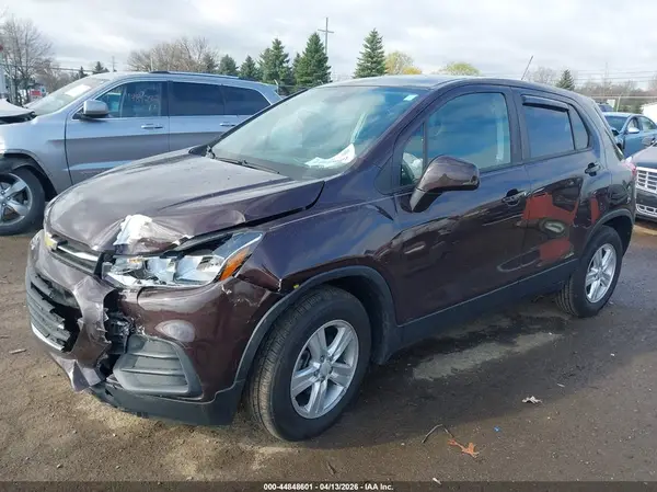 KL7CJKSB9LB354206 2020 CHEVROLET TRAX - Image 2