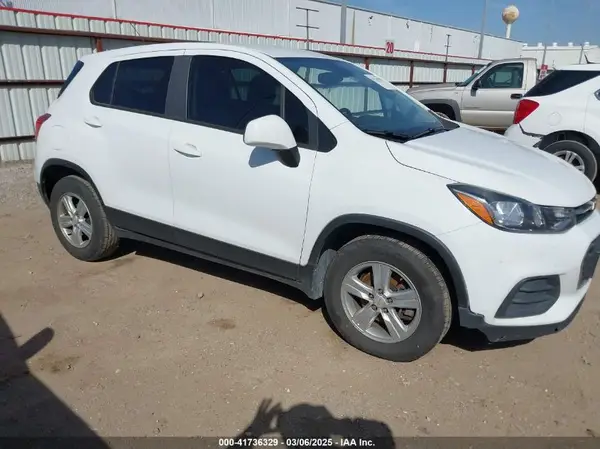 KL7CJKSB9MB301460 2021 CHEVROLET TRAX - Image 1