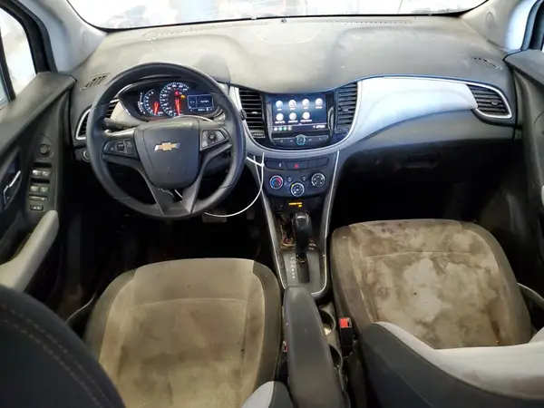 KL7CJKSB9MB306982 2021 CHEVROLET TRAX - Image 8