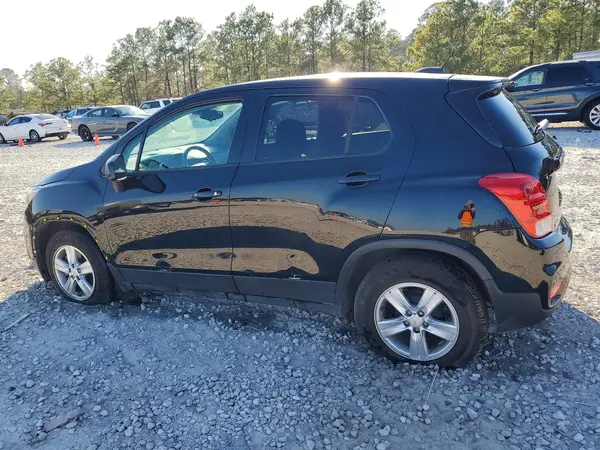 KL7CJKSB9MB308361 2021 CHEVROLET TRAX - Image 2