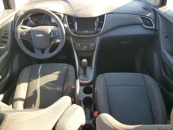 KL7CJKSB9MB308361 2021 CHEVROLET TRAX - Image 8