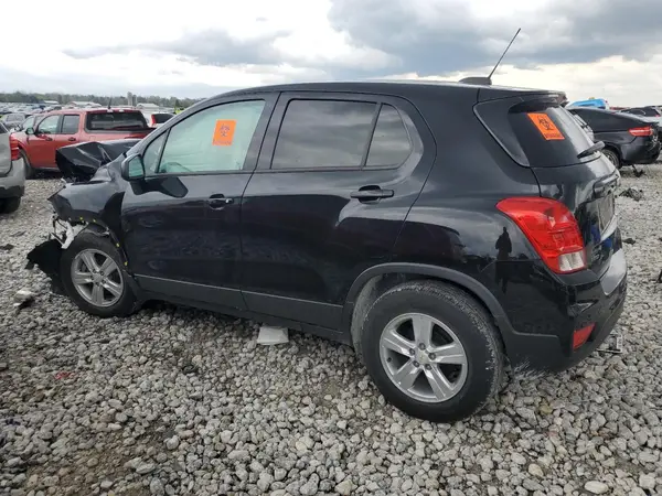 KL7CJKSB9MB311681 2021 CHEVROLET TRAX - Image 2