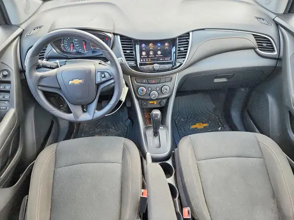 KL7CJKSB9MB315682 2021 CHEVROLET TRAX - Image 8