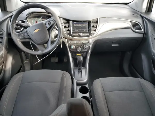 KL7CJKSB9MB320865 2021 CHEVROLET TRAX - Image 8