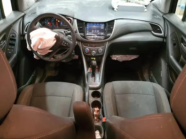 KL7CJKSB9MB322521 2021 CHEVROLET TRAX - Image 8