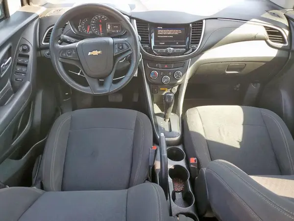 KL7CJKSB9MB338492 2021 CHEVROLET TRAX - Image 8