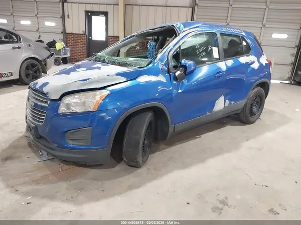 KL7CJKSBXGB573892 2016 CHEVROLET TRAX - Image 2