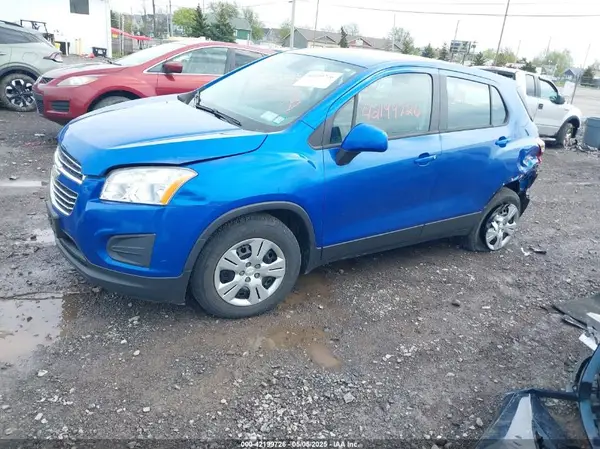 KL7CJKSBXGB618216 2016 CHEVROLET TRAX - Image 2