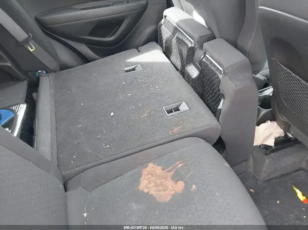 KL7CJKSBXGB618216 2016 CHEVROLET TRAX - Image 8