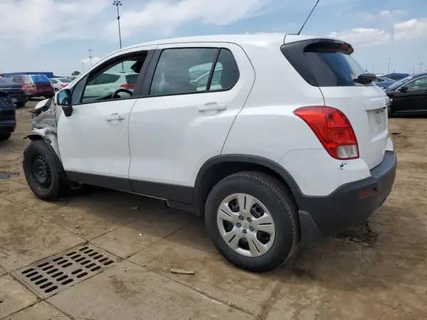 KL7CJKSBXGB622265 2016 CHEVROLET TRAX - Image 2