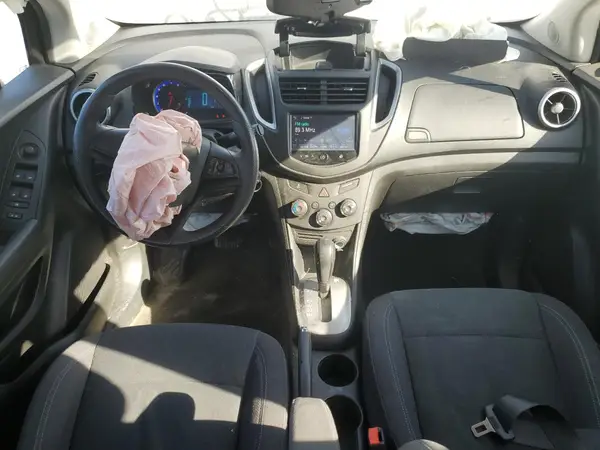 KL7CJKSBXGB668839 2016 CHEVROLET TRAX - Image 8