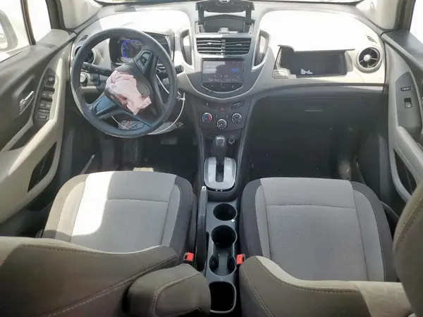 KL7CJKSBXGB684782 2016 CHEVROLET TRAX - Image 8