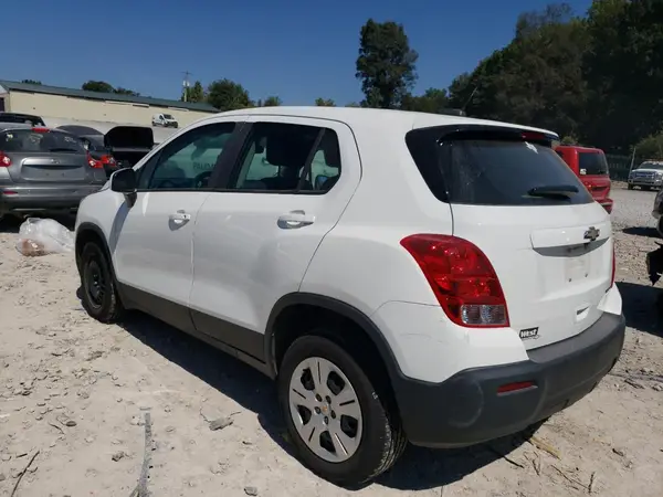 KL7CJKSBXGB694387 2016 CHEVROLET TRAX - Image 2