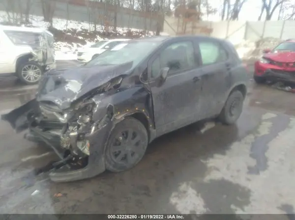 KL7CJKSBXGB746536 2016 CHEVROLET TRAX - Image 2