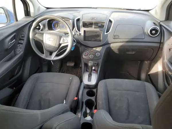 KL7CJKSBXGB752305 2016 CHEVROLET TRAX - Image 8