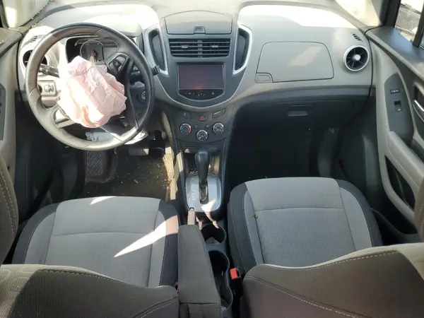 KL7CJKSBXGB754846 2016 CHEVROLET TRAX - Image 8