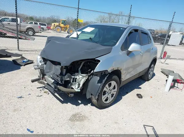 KL7CJKSBXGB759559 2016 CHEVROLET TRAX - Image 2