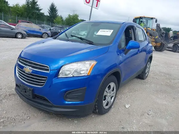KL7CJKSBXGB762042 2016 CHEVROLET TRAX - Image 2