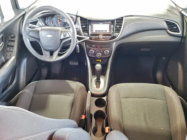 KL7CJKSBXHB060546 2017 CHEVROLET TRAX - Image 8