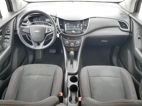KL7CJKSBXHB166821 2017 CHEVROLET TRAX - Image 8